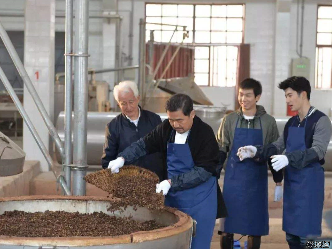 加油，中国白酒想要流行世界，依旧任重道远