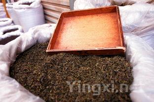 茶叶沾了油，茶叶上的油