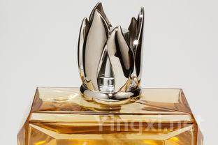 想要让红酒有美容效果得这样喝才对！不要喝错了！