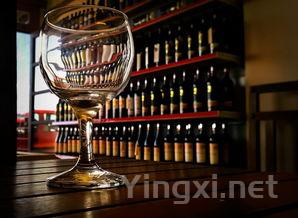 老年人喝的葡萄酒推荐，老年人喝什么葡萄酒好