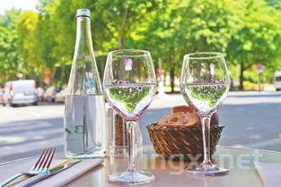 什么白酒卖的好,买白酒什么牌子好